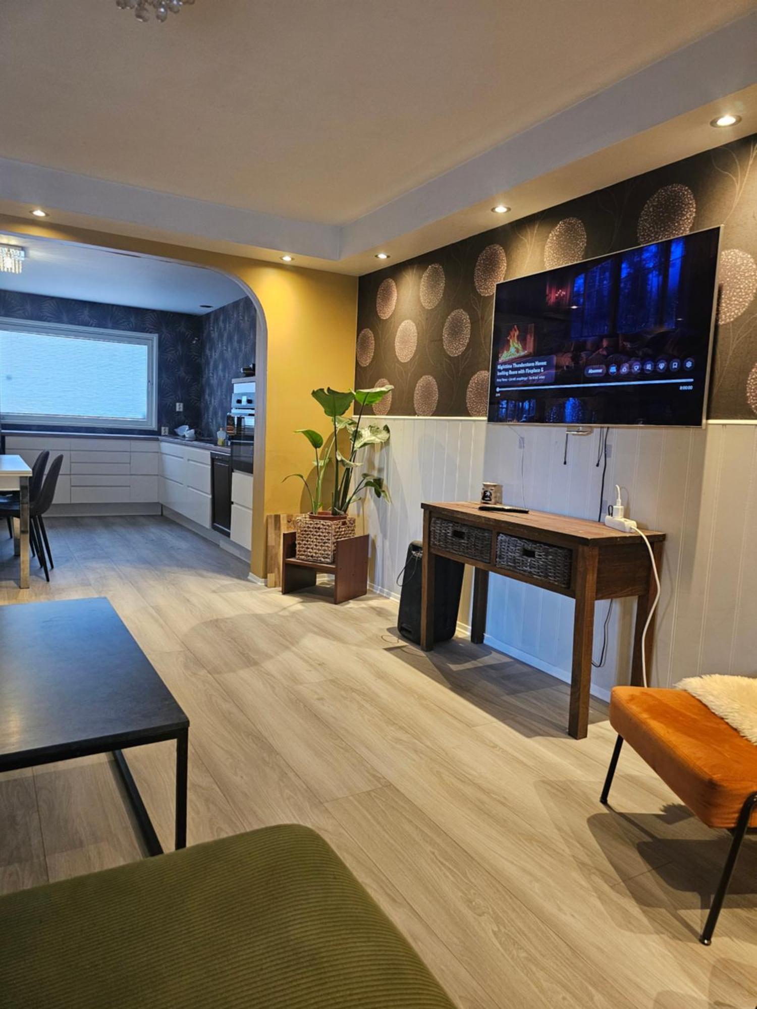 Full Privacy Townhome In Oslo With Wifi Экстерьер фото